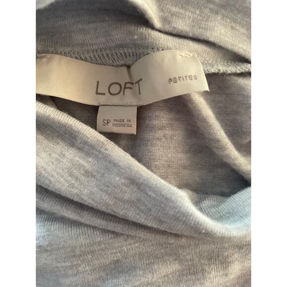 Loft Size Small Petite Mock Turtleneck Knit Top with Short Sleeves Gray NWOT - Picture 3 of 4